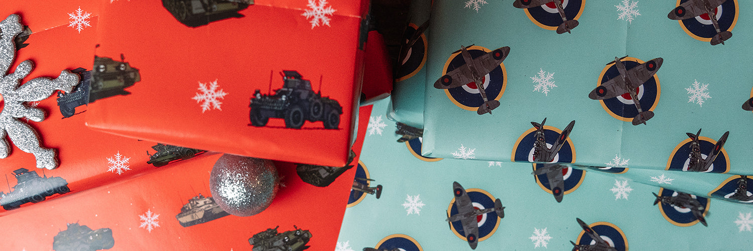 MILITARY CHRISTMAS WRAPPING PAPER